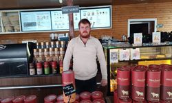 Halfeti’nin Fark Yaratan Yüzer Kahvesi: Türkiye’nin İlk ve Tek Su Üstünde Artukbey Kahve