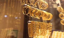 Altın Tarih Yazıyor: Çeyrek Altın 10 Bin TL'ye Yükseldi!