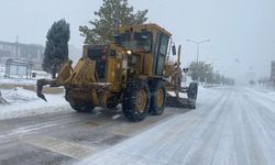 Şanlıurfa’da Karla Mücadele Aralıksız Sürüyor