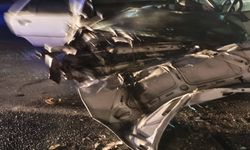 Akçakale Yolunda Kamyonet ile Otomobil Çarpıştı: 6 Yaralı