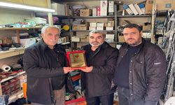 Viranşehir’de Basın Vefası: Emekler Plaketle Taçlandı