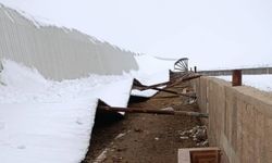 Yoğun Kar Harran’da Yıktı Geçti: Çiftlik Çöktü