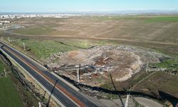 Büyükşehir İle Siverek’te 40 Yıllık Vahşi Depolama Tarihe Karıştı