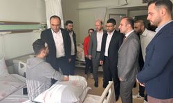 Viranşehir’de Saldırıya Uğrayan Başhekim Yardımcısına Moral Ziyareti