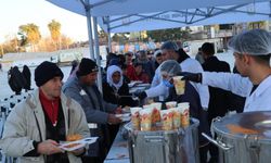 7’den 70’e Herkes Büyükşehir’in İftar Çadırılarında Buluştu