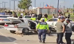 Ceylanpınar’da Feci Kaza: İki Otomobil Çarpıştı, 3 Kişi Yaralandı!