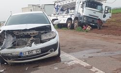 Viranşehir’de Dikkatsizlik Kazası: Araçlar Çarpıştı