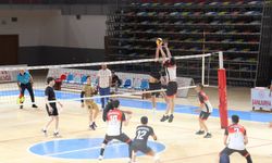 Şanlıurfa Büyükşehir Belediyesi Genç Erkekler Voleybol Takımı Filede İddialı