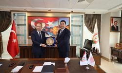 KKTC Eski Cumhurbaşkanı Tatar’dan Şanlıurfa Büyükşehir Belediyesi’ne Ziyaret