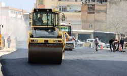 Şanlıurfa’da 25 Metrelik Yol Projesinde Asfalt Çalışmaları Başladı