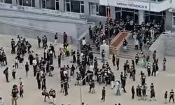 Şanlıurfa’da Deprem Paniği! Öğrenciler Kendini Dışarı Attı