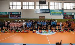 Genç Sporcular Haliliye'de Voleybol Coşkusu Yaşadı