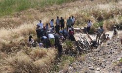 Bozova’da Feci Kaza! Otomobil Şarampole Yuvarlandı: 5 Yaralı
