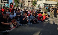 Türkiye-Avustralya Maçını Şanlıurfalılar Dev Ekranda izledi