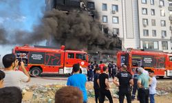 Şanlıurfa’da Çok Katlı Binada Korkutan Yangın: