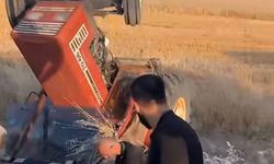 Şanlıurfa'da traktör şarampole devrildi: Sürücü yaralandı