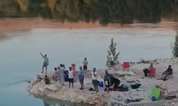 Bozova'da Korku Dolu Anlar: 30 Kişi Botlarla Kurtarıldı