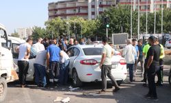 Şanlıurfa’da Feci Zincirleme Kaza! 5 Araç Birbirine Girdi, 7 Yaralı