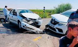 Akçakale’de Trafik Kazası! Araçlar Savruldu, 4 Yaralı