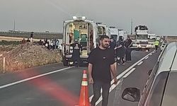 Suruç’ta otomobil takla atıp tarlaya devrildi: 5 yaralı