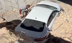 Şanlıurfa’da korkutan kaza! Otomobil köprülü kavşak inşaatına uçtu