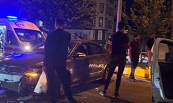 Şanlıurfa’da iki otomobil çarpıştı: 2 yaralı