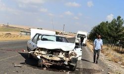 Harran’da iki araç çarpıştı, 2 yaralı