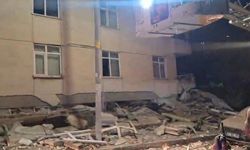 İstanbul’da Korkutan Olay! 7 Katlı Binanın 3 Katı Çöktü