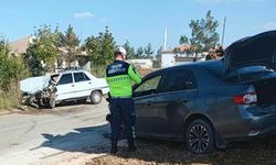 Şanlıurfa’da İki Otomobil Çarpıştı! 2 Sürücü Yaralandı