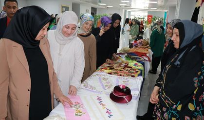 Haliliye Belediyesi İle Üreten Kadınların El Emekleri Sergilendi