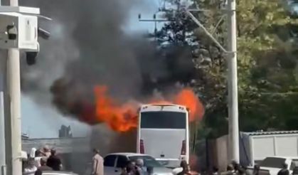Şanlıurfa’da Yolcu Otobüsü Alevlere Teslim Oldu