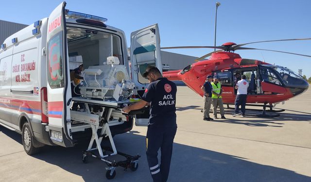 Şanlıurfa’da ambulans helikopter 2,5 bebek için havalandı