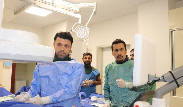 Harran Üniversitesi Hastanesi, Şeker Hastalarında Bacak Damar Tıkanıklıklarını Ameliyatsız Tedavi Ediyor