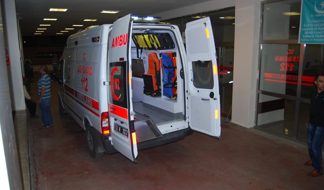 Suruç yolunda otomobil ile motosiklet çarpıştı, 1 ölü, 2 yaralı
