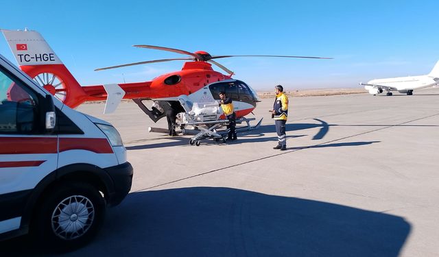 Şanlıurfa’da Berat bebek için ambulans helikopter havalandı