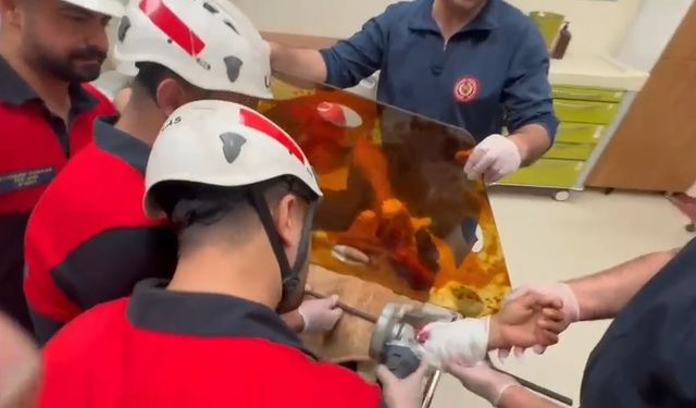 Şanlıurfa’da Koluna İnşaat Demiri Saplandı