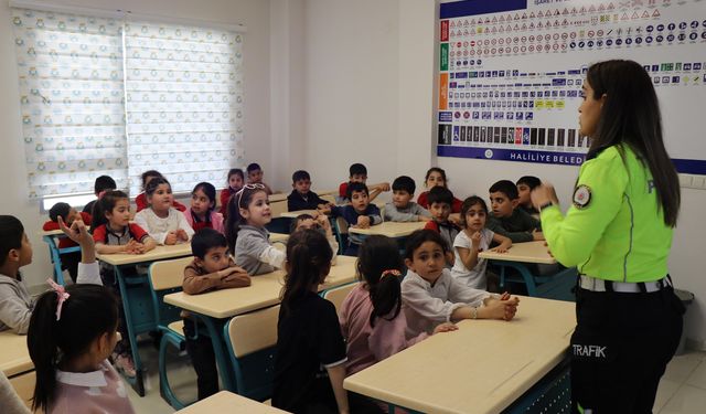 Haliliye’de Minikler Hem Sürücü Oldu Hem Kuralları Öğrendi
