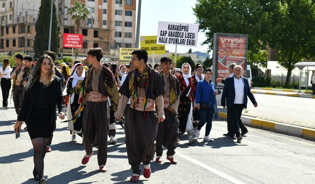 Şanlıurfa'da Halk Oyunları Yarışması Start Aldı