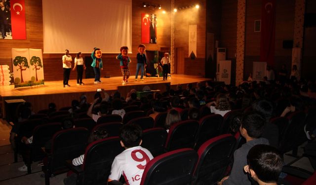 Dicle’nin Rüyası Şanlıurfalı Miniklerle Buluştu “İsrafla Mücadeleye Sahne Sanatlarıyla Katkı Sunuyoruz”