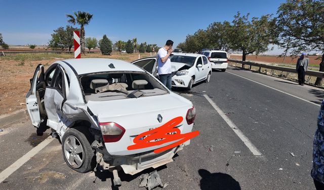 Şanlıurfa'da İki Otomobil Çarpıştı: 5 Yaralı