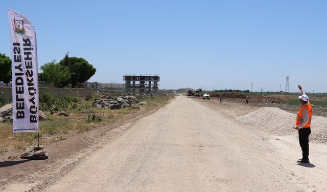 Büyükşehir Belediyesi, Viranşehir’in Kalbinde Yeni Yollar Yapıyor