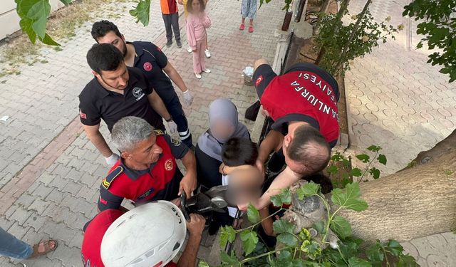 Şanlıurfa'da çocuğun kolu demir korkuluğu saplandı