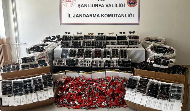 Akçakale'de 30 milyon liralık kaçak gözlük ele geçirildi