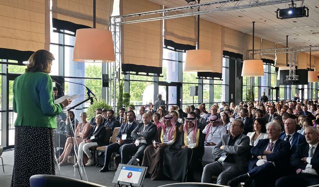 Başkan Gülpınar, Unesco Toplantısında Şanlıurfa’yı Temsil Ediyor