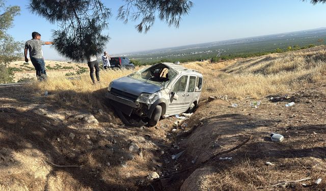 Halfeti Dönüşü Feci Kaza: 3 Yaralı