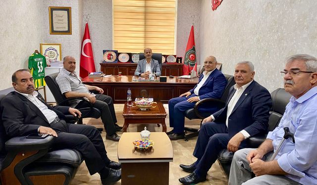 Şehit Aileleri ve Gazilerden Geleneksel Bayramlaşma Töreni