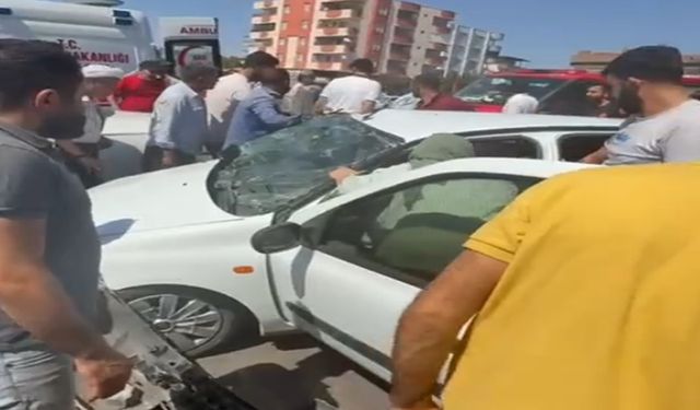 Siverek’te İki Otomobil Çarpıştı, 1 Ölü, 5 Yaralı
