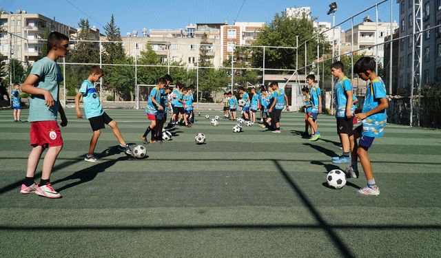 Haliliye’de Yaz Futbol Kursu Çocukların Gözdesi Oldu