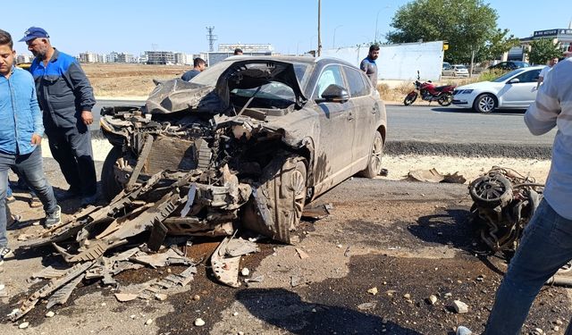 Viranşehir’de İki Otomobil Çarpıştı, 1 Ölü, 2 Yaralı