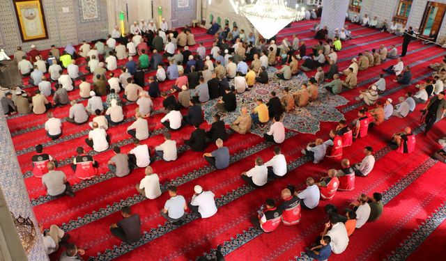 Şanlıurfa’da 15 Temmuz şehitleri için mevlit okutuldu